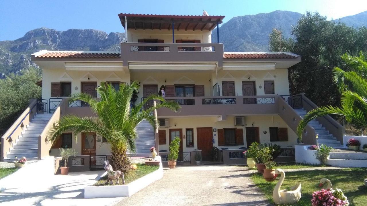 Mιχαλης Apartments Paramythia Exterior foto