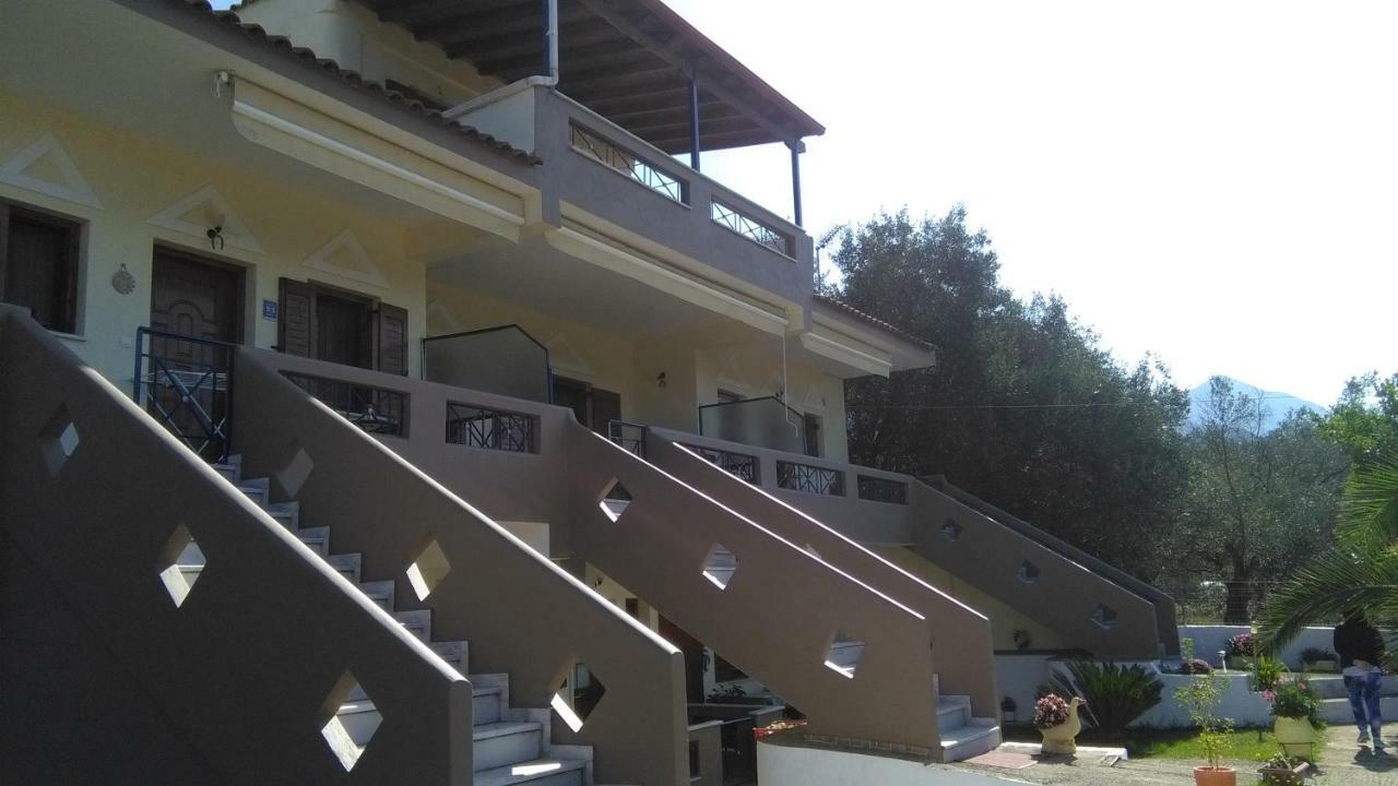 Mιχαλης Apartments Paramythia Exterior foto